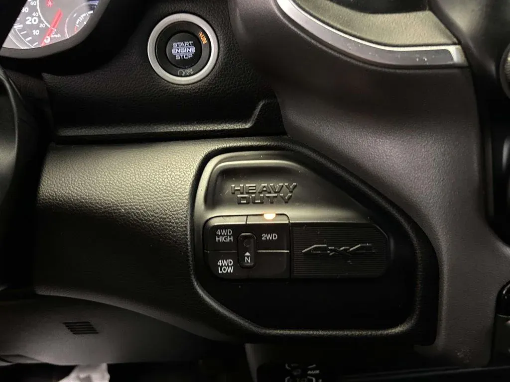 2024 Ram 2500 Big Horn thumbnail 24