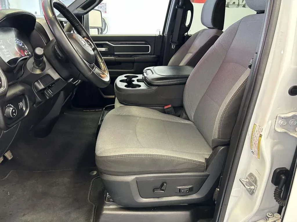 2024 Ram 2500 Big Horn thumbnail 19