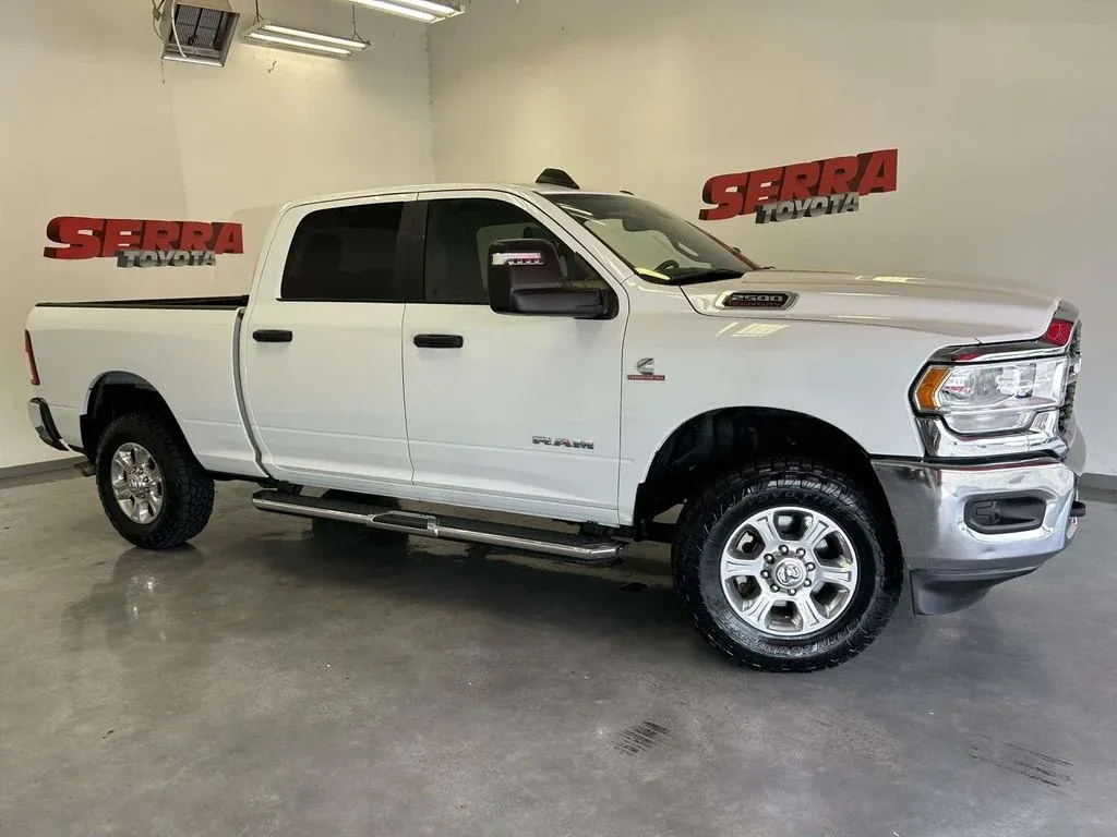 2024 Ram 2500 Big Horn thumbnail 2