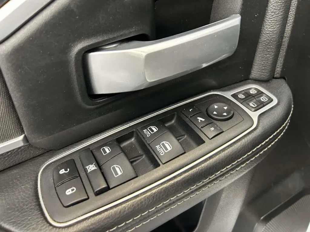 2024 Ram 2500 Big Horn thumbnail 21