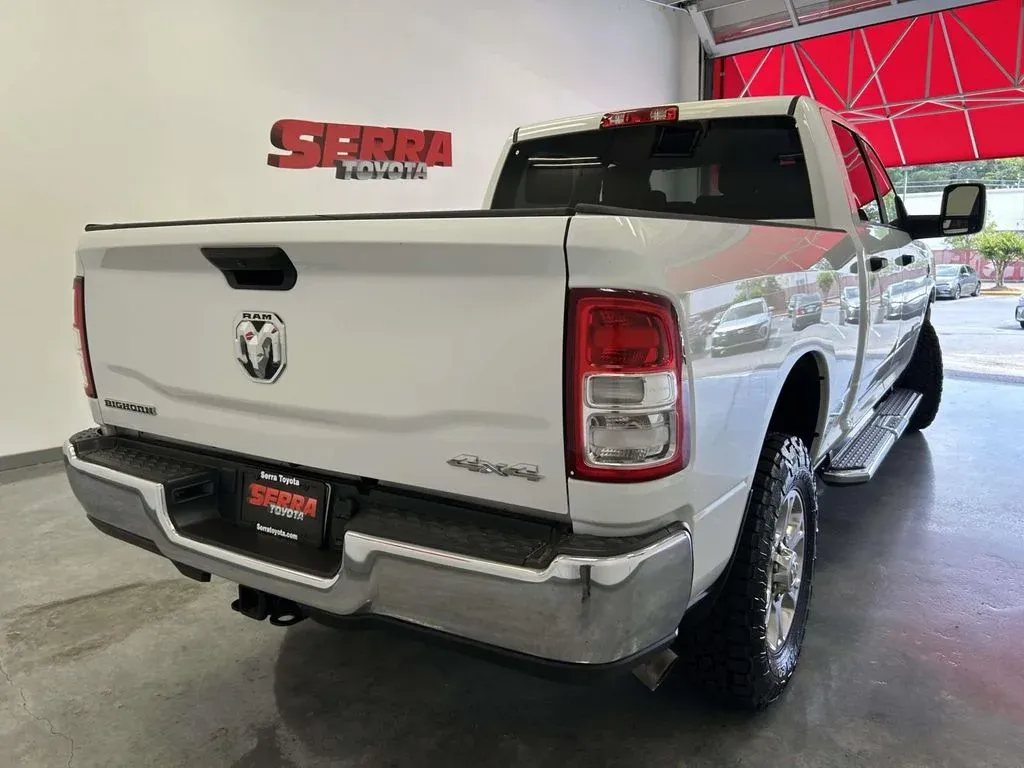 2024 Ram 2500 Big Horn thumbnail 3
