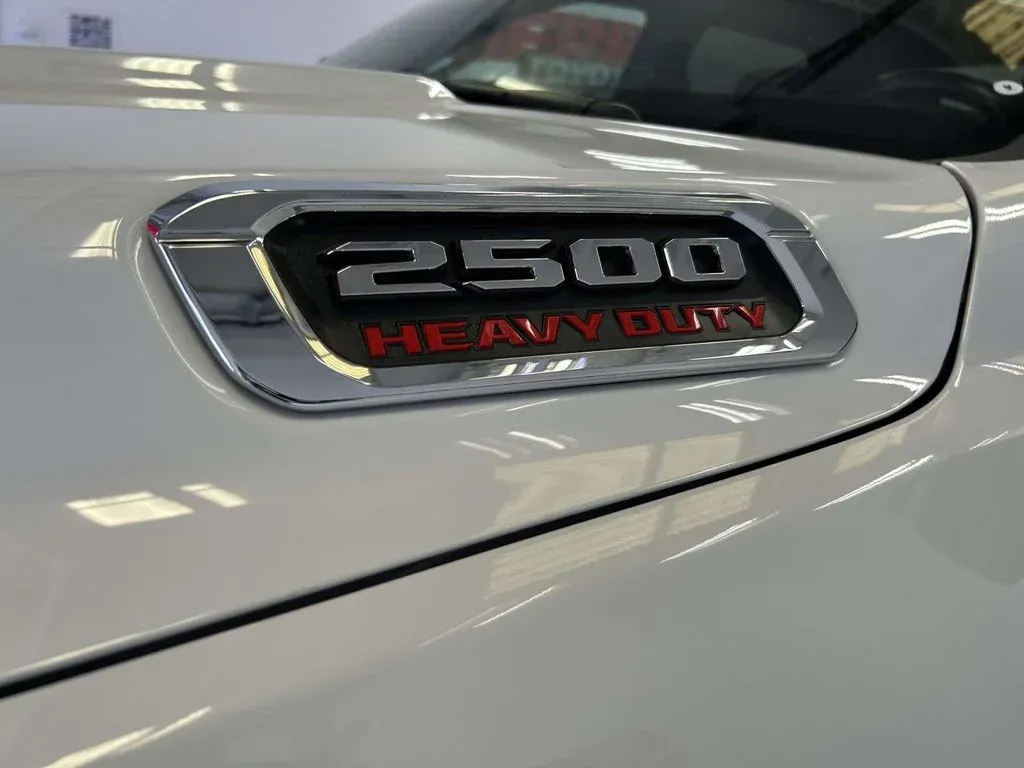 2024 Ram 2500 Big Horn thumbnail 9