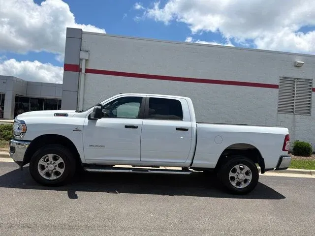 2024 Ram 2500 Big Horn thumbnail 4