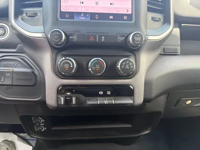 2024 Ram 2500 Big Horn thumbnail 45