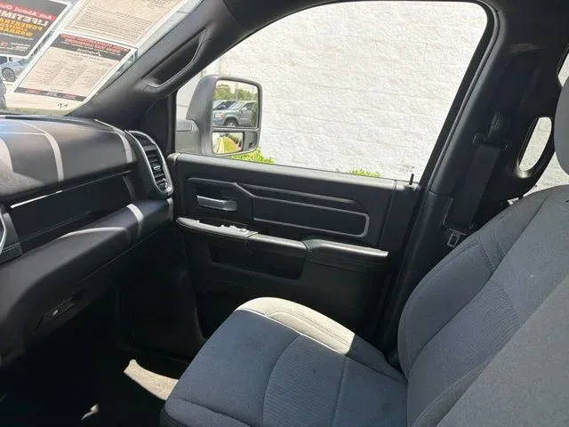 2024 Ram 2500 Big Horn thumbnail 47