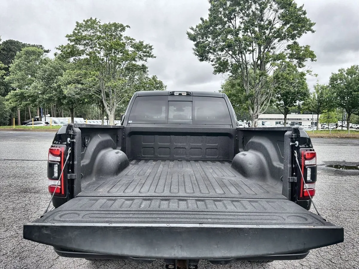2024 Ram 2500 Big Horn Crew Cab 4x4 6'4" Box thumbnail 21
