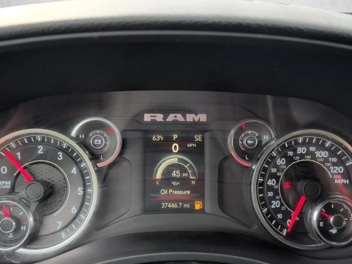 2024 Ram 2500 Big Horn thumbnail 12