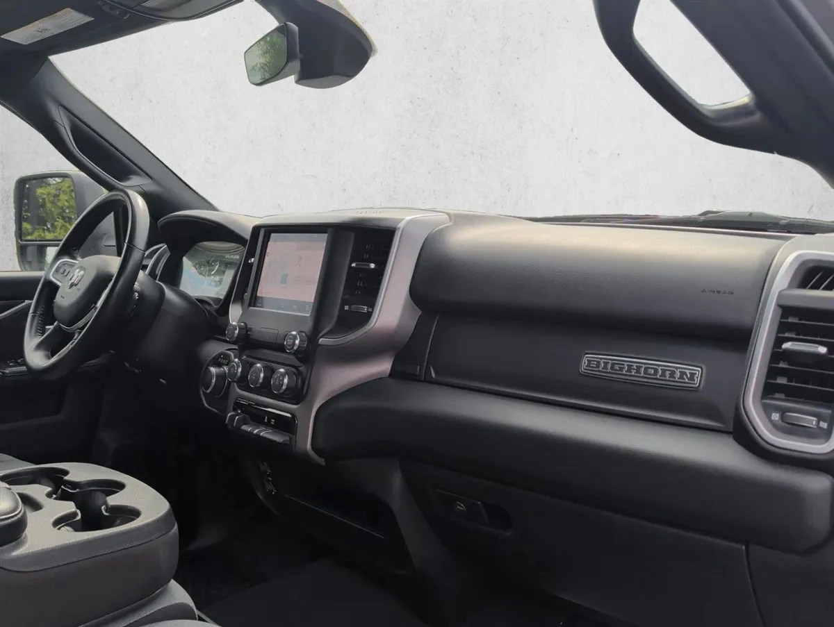 2024 Ram 2500 Big Horn thumbnail 24