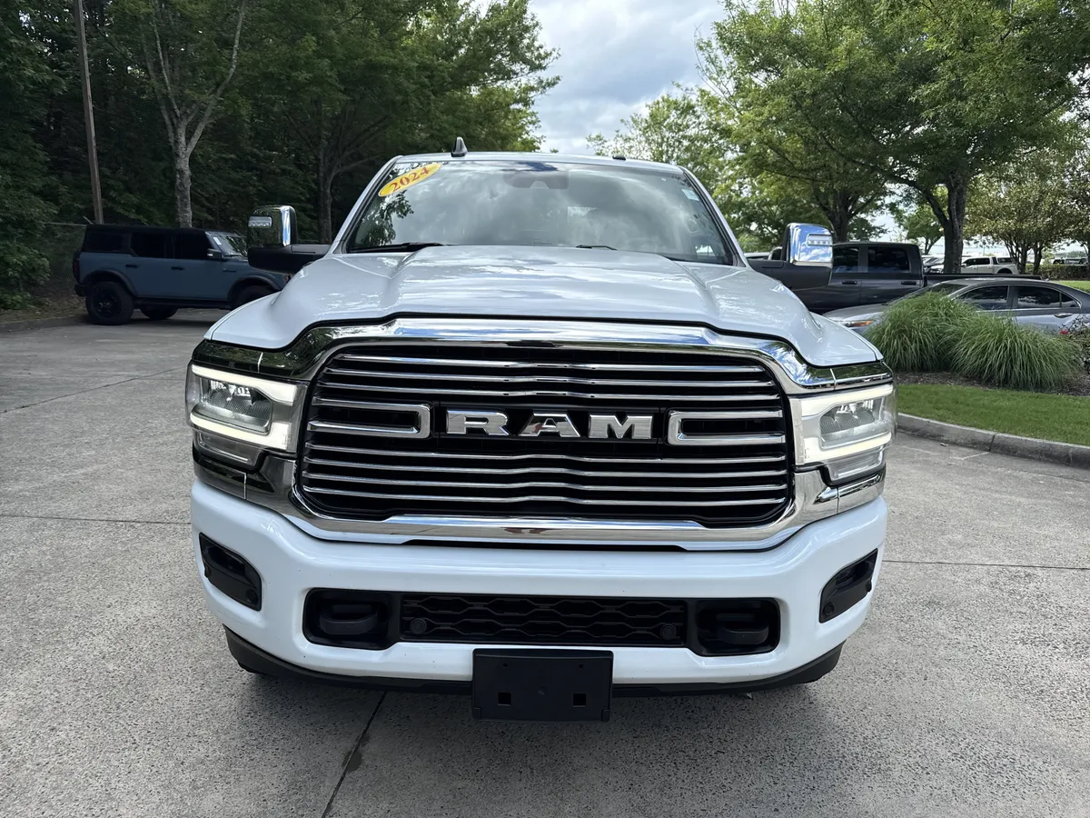 2024 Ram 2500 Laramie thumbnail 2