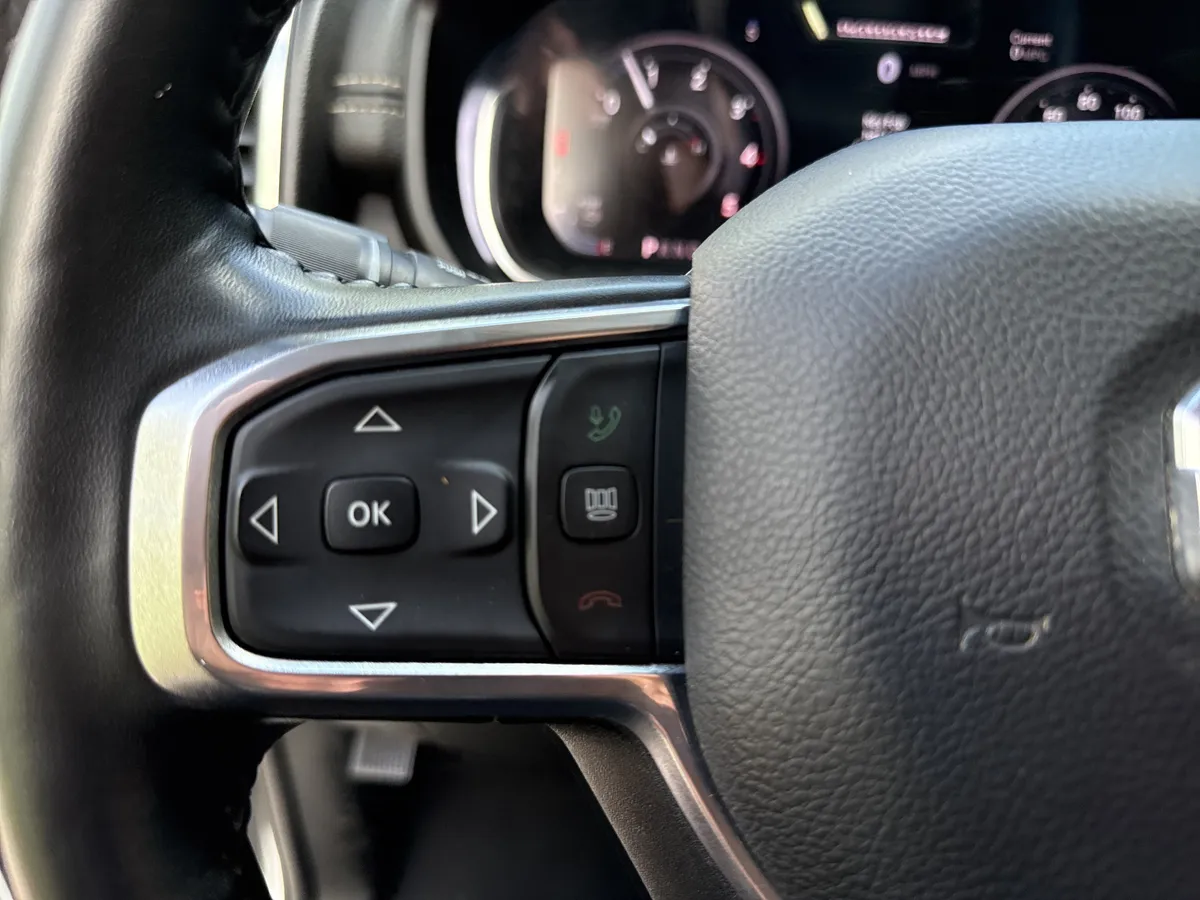 2024 Ram 2500 Laramie thumbnail 25