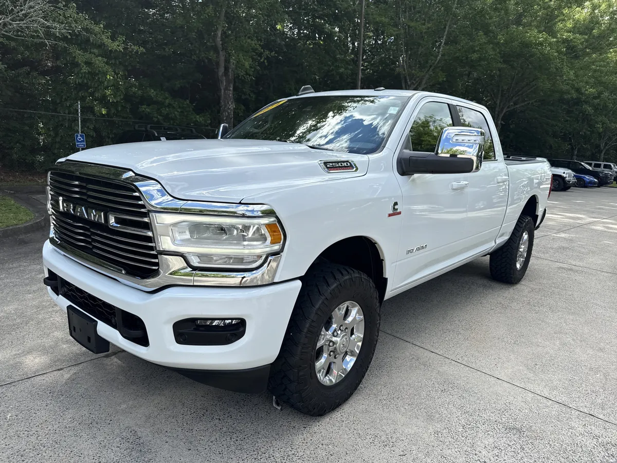 2024 Ram 2500 Laramie thumbnail 3