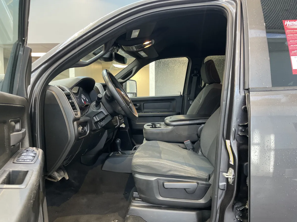 2024 Ram 2500 Tradesman thumbnail 14