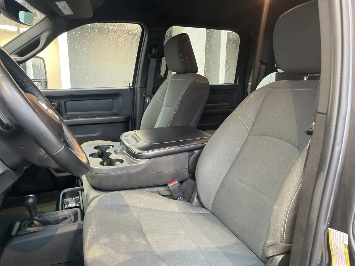 2024 Ram 2500 Tradesman thumbnail 15