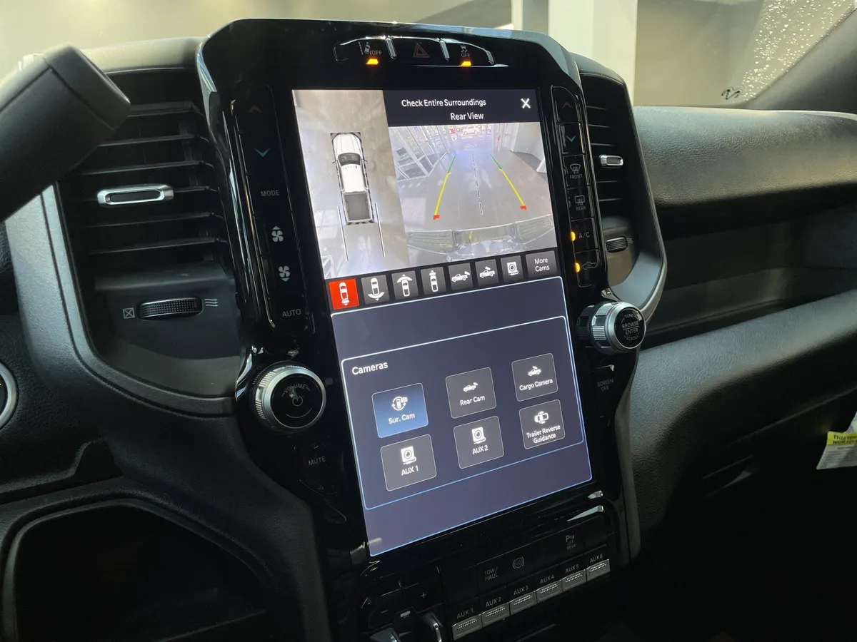 2024 Ram 2500 Tradesman thumbnail 26