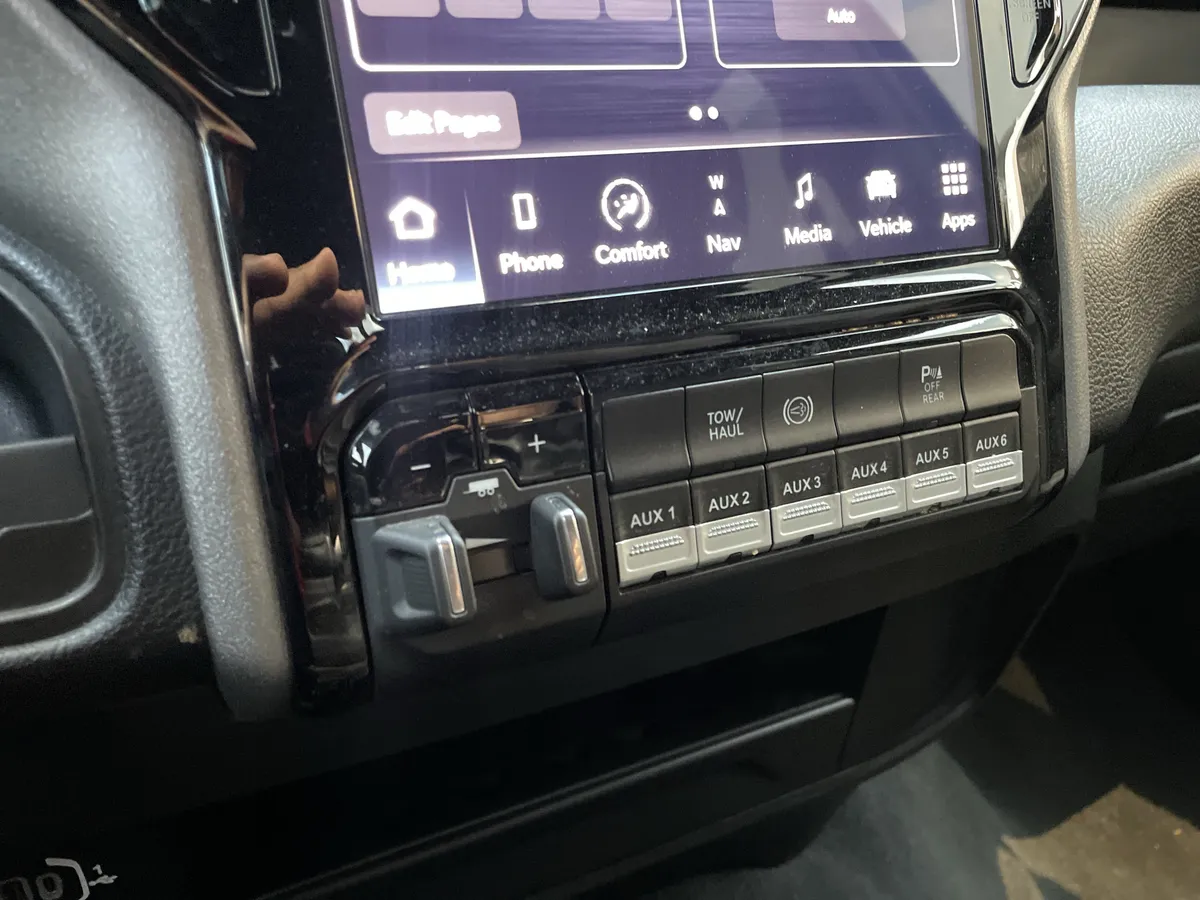 2024 Ram 2500 Tradesman thumbnail 27