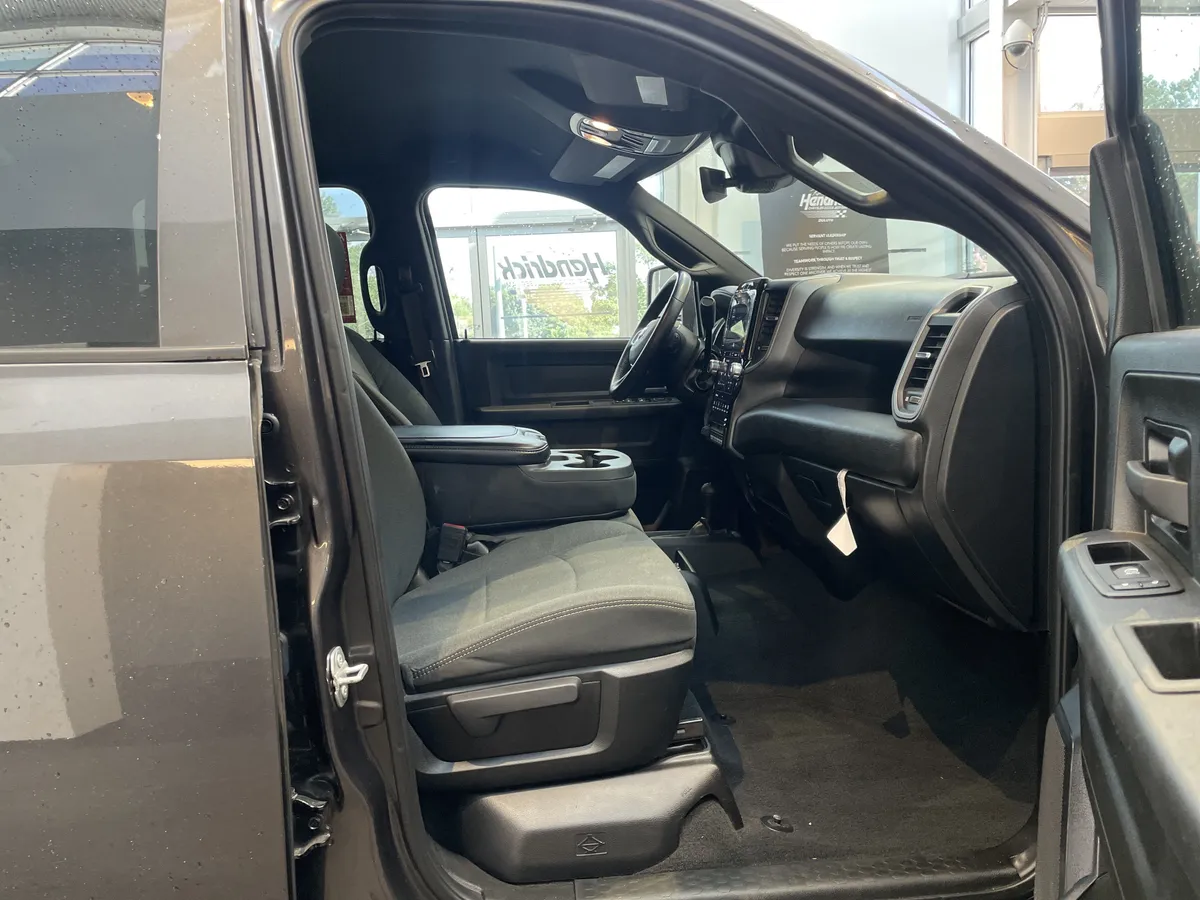 2024 Ram 2500 Tradesman thumbnail 34