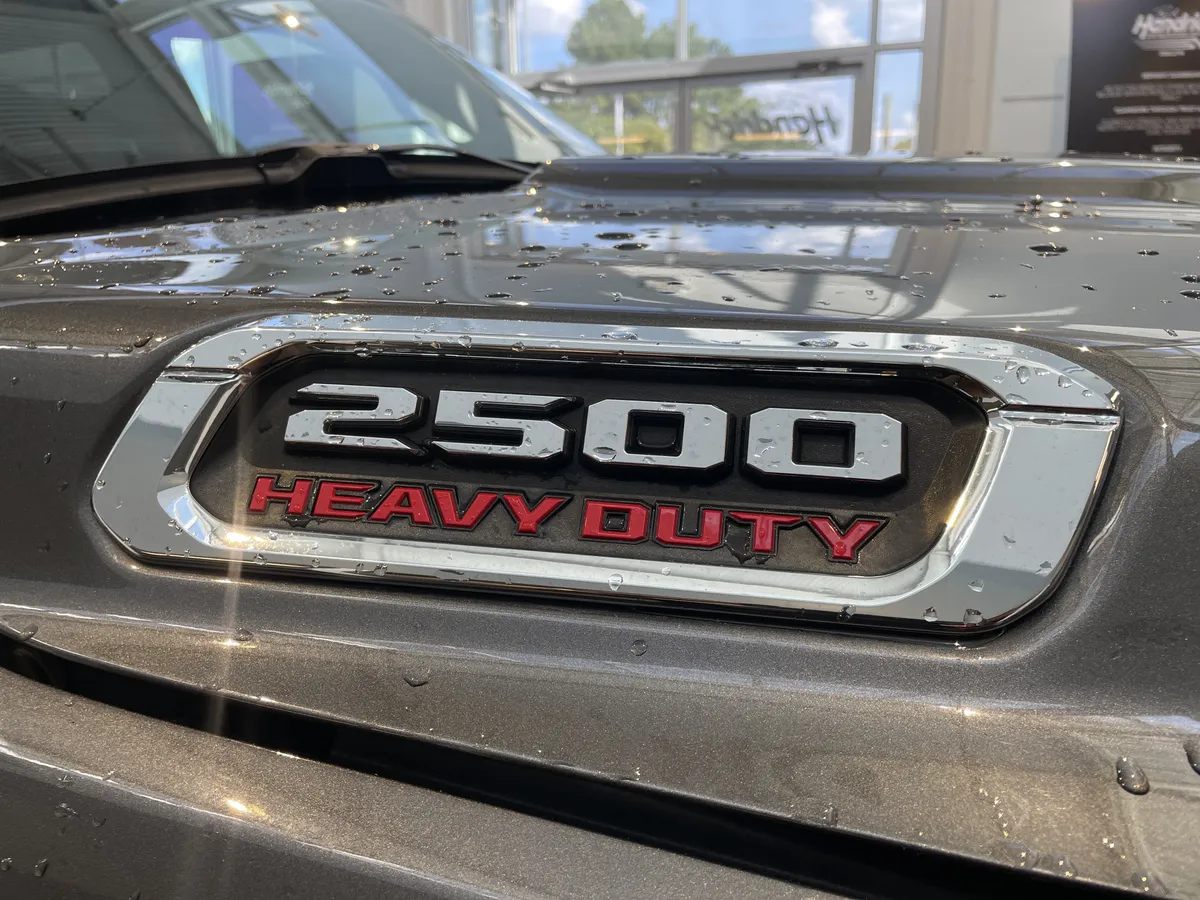 2024 Ram 2500 Tradesman thumbnail 36