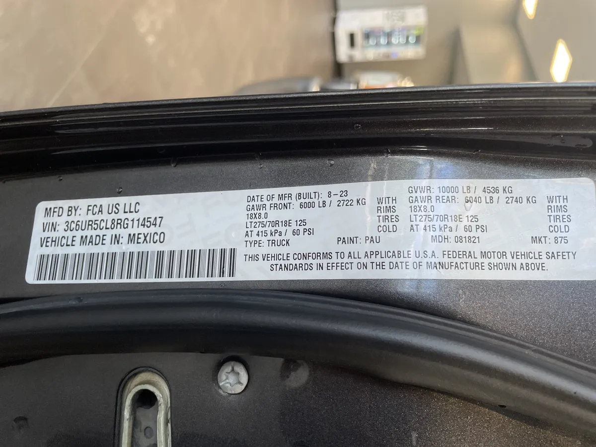 2024 Ram 2500 Tradesman thumbnail 38