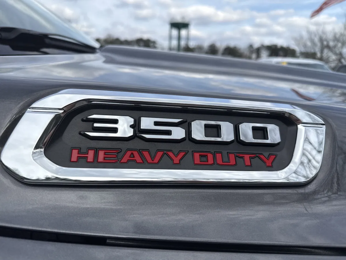 2024 Ram 3500 Laramie thumbnail 13