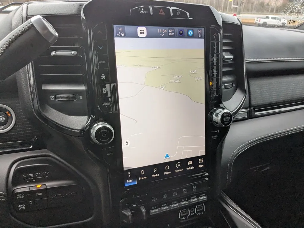 2024 Ram 3500 Limited thumbnail 17