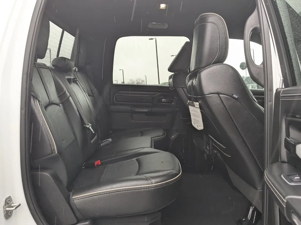 2024 Ram 3500 Limited thumbnail 26