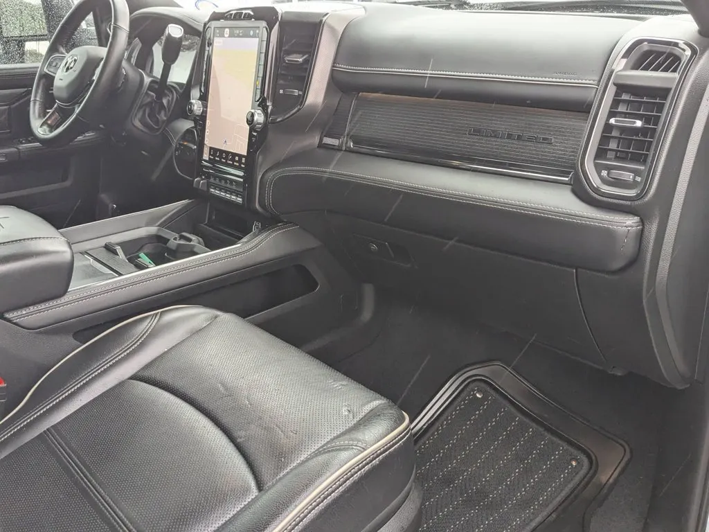2024 Ram 3500 Limited thumbnail 28