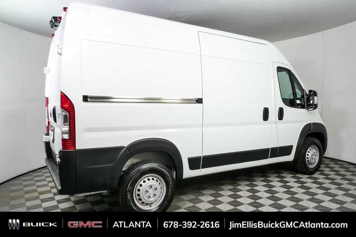 2024 Ram ProMaster Cargo Van Tradesman thumbnail 2