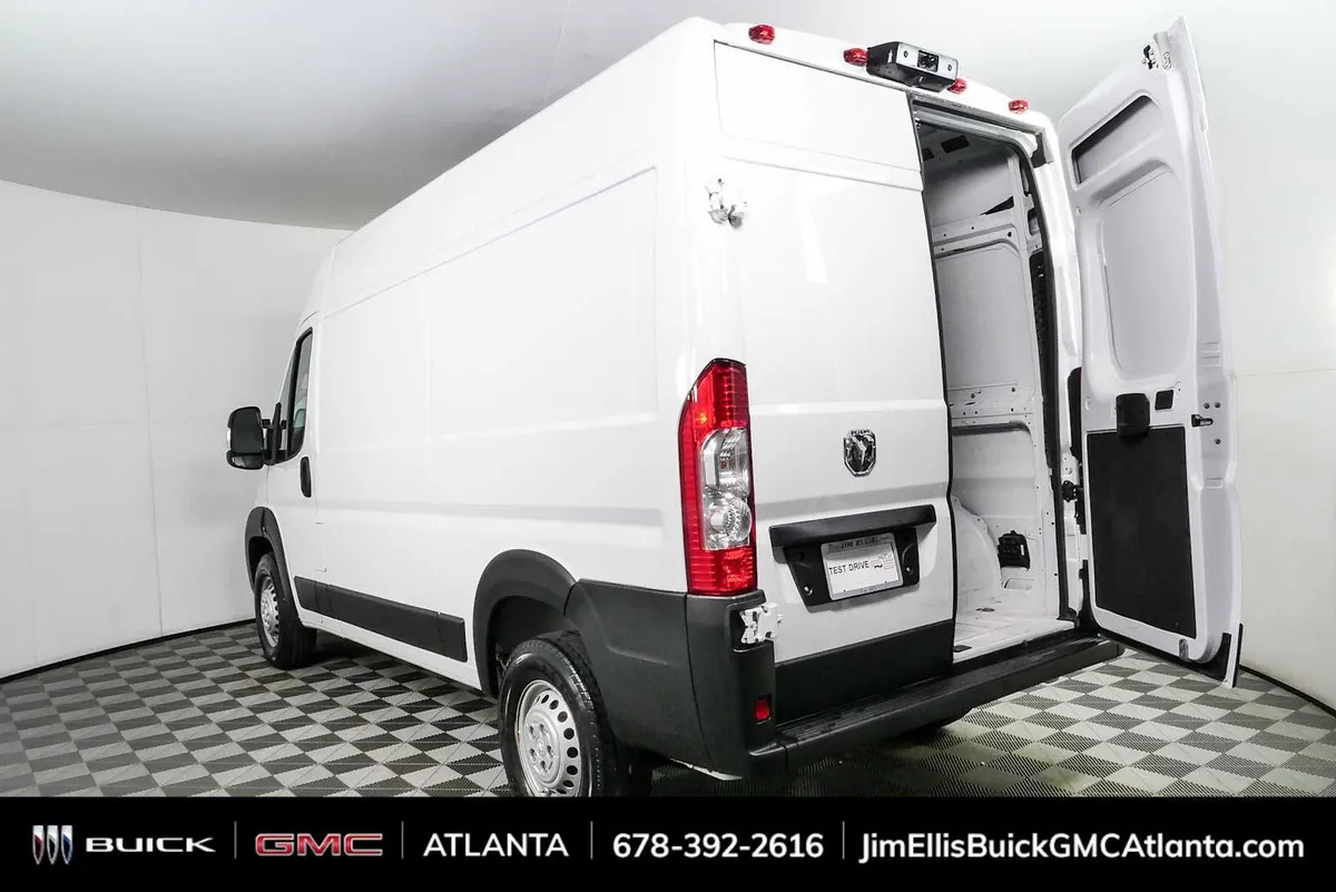 2024 Ram ProMaster Cargo Van Tradesman thumbnail 26