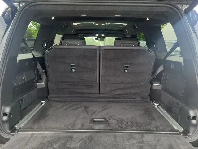 2024 Rivian R1S Adventure Quad Motor Large Pack thumbnail 30