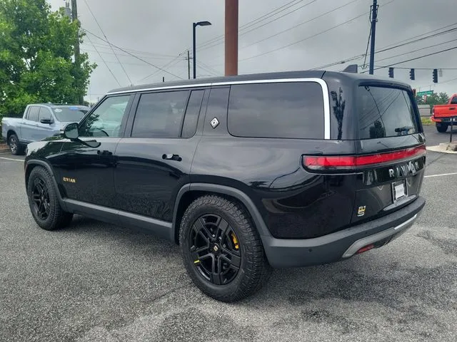 2024 Rivian R1S Adventure Quad Motor Large Pack thumbnail 6