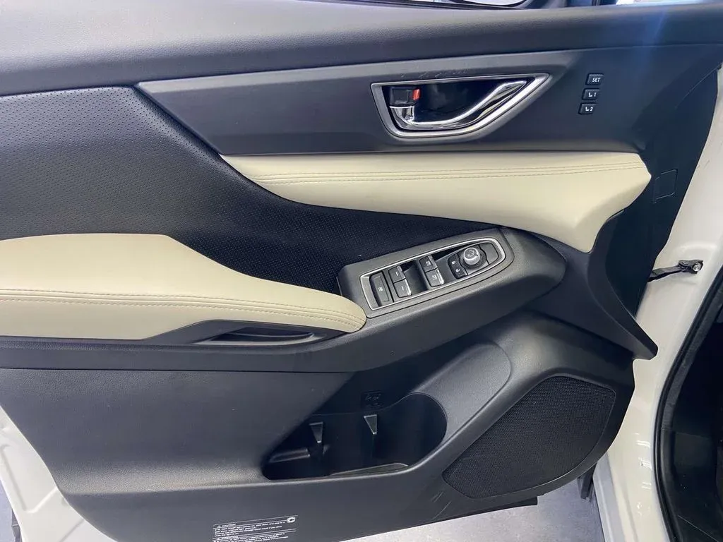 2024 Subaru Ascent Limited thumbnail 18