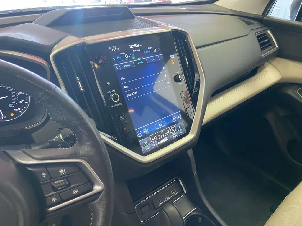 2024 Subaru Ascent Limited thumbnail 21