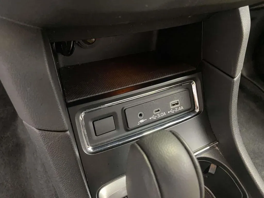 2024 Subaru Ascent Limited thumbnail 22