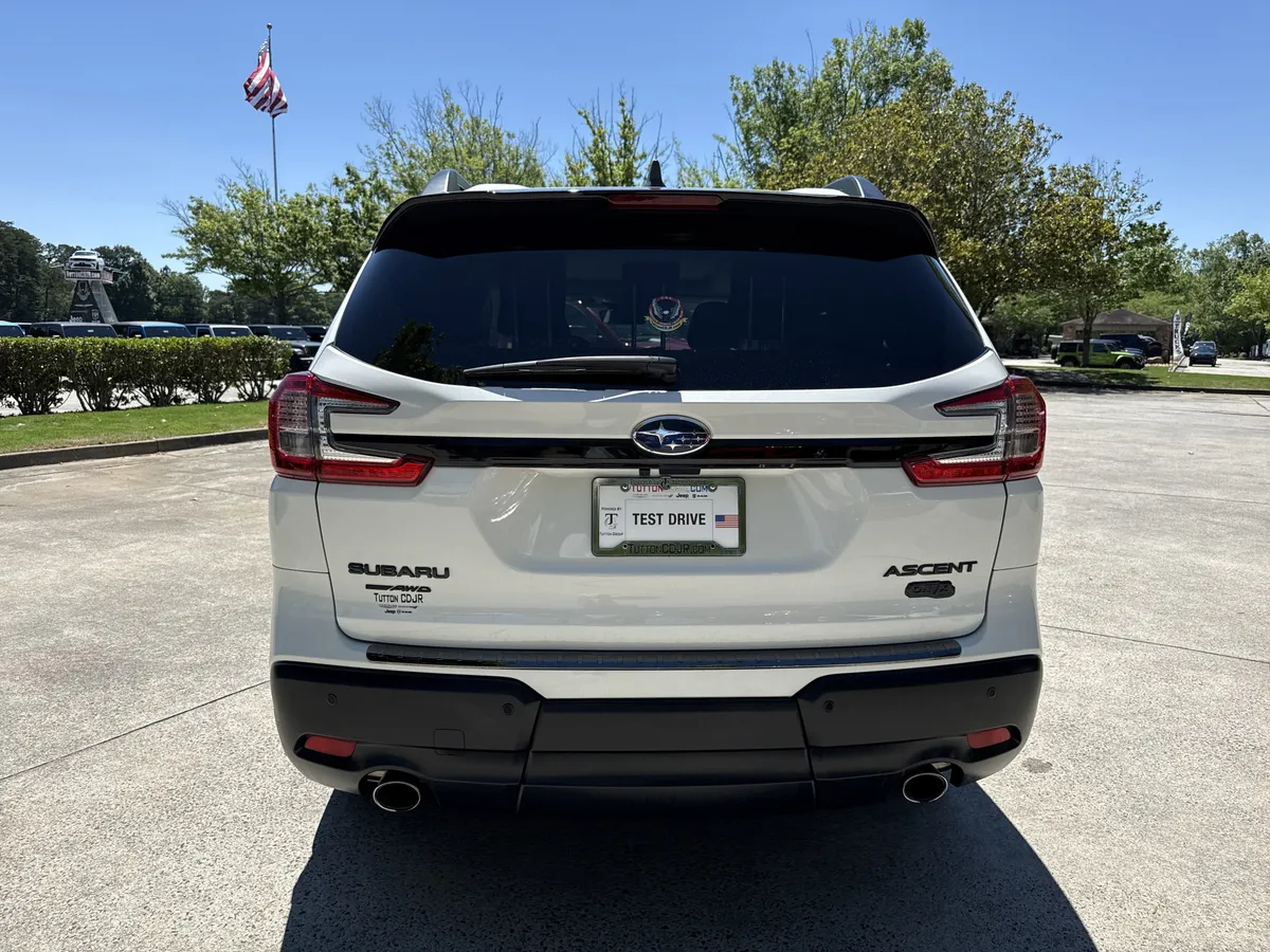 2024 Subaru Ascent Onyx Edition Limited thumbnail 6