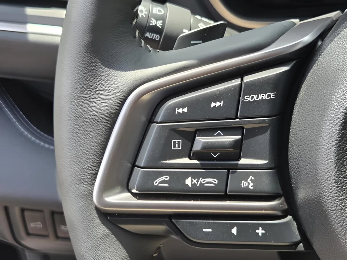 2024 Subaru Ascent Touring 7-Passenger thumbnail 25