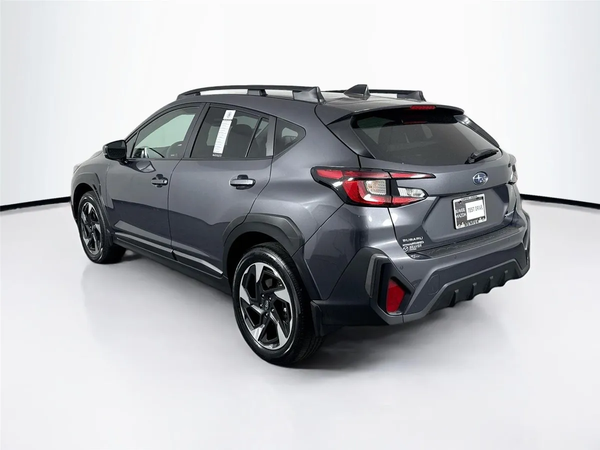 2024 Subaru Crosstrek Limited thumbnail 12