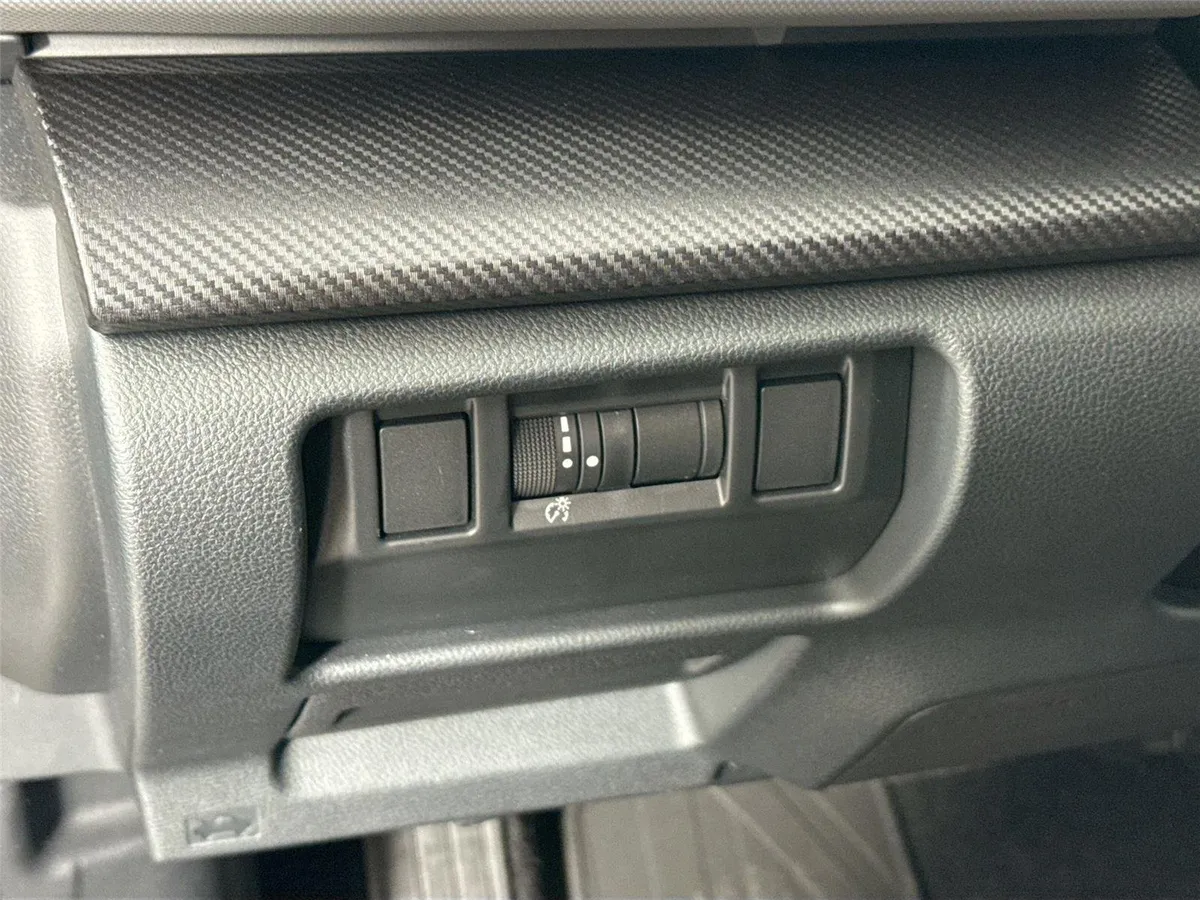 2024 Subaru Crosstrek Limited thumbnail 15
