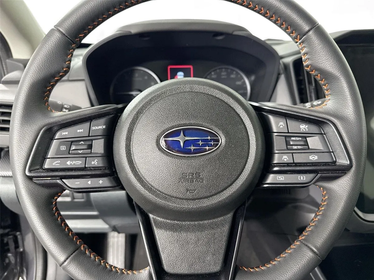2024 Subaru Crosstrek Limited thumbnail 16