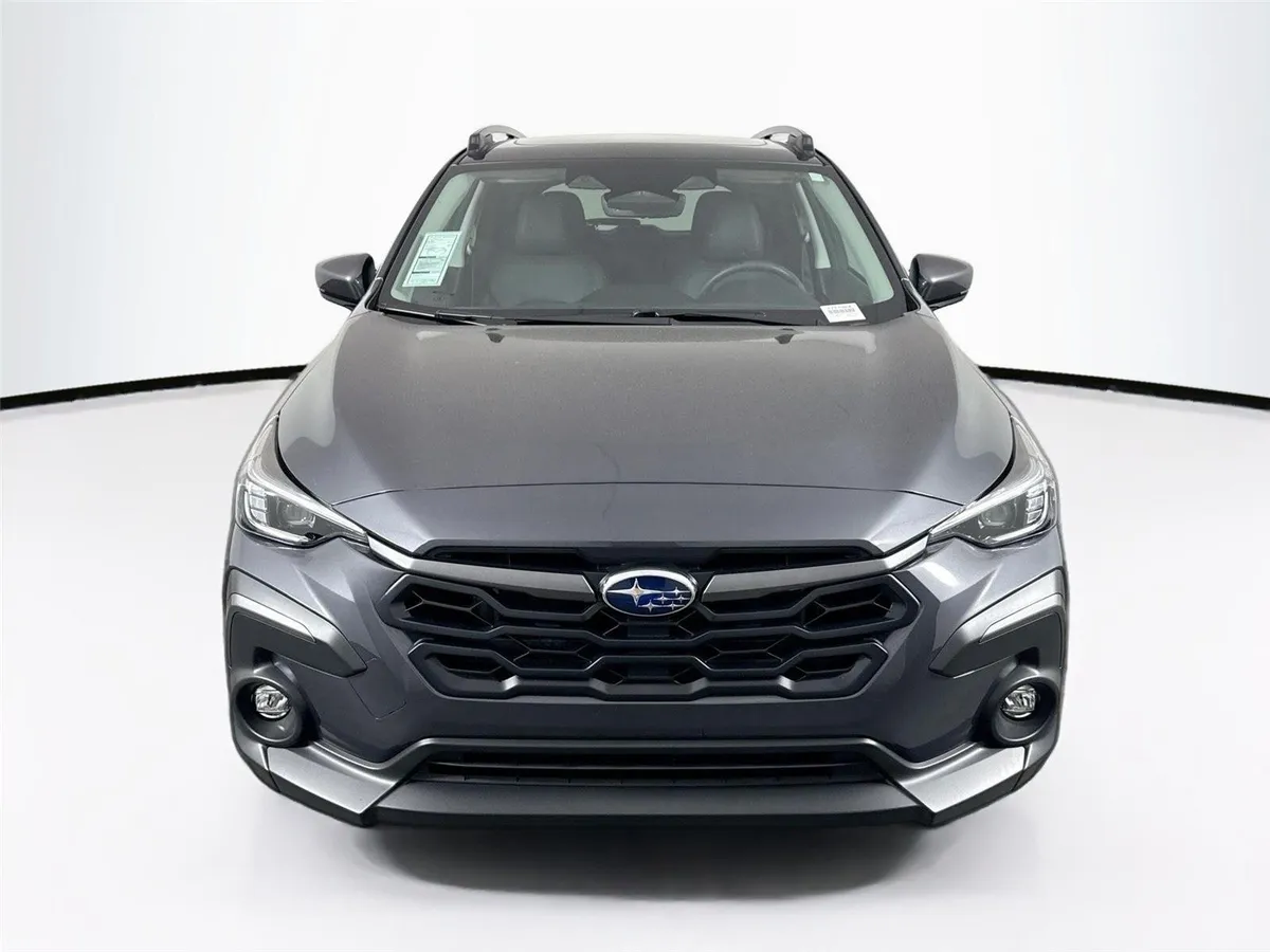 2024 Subaru Crosstrek Limited thumbnail 8