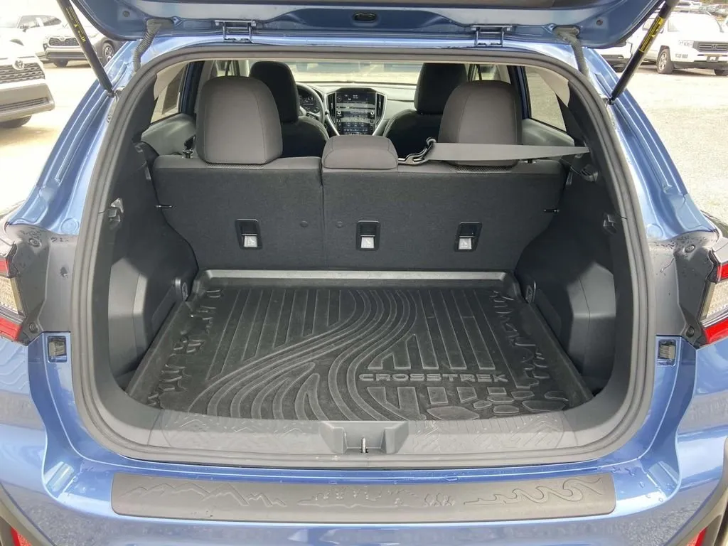2024 Subaru Crosstrek Premium thumbnail 10