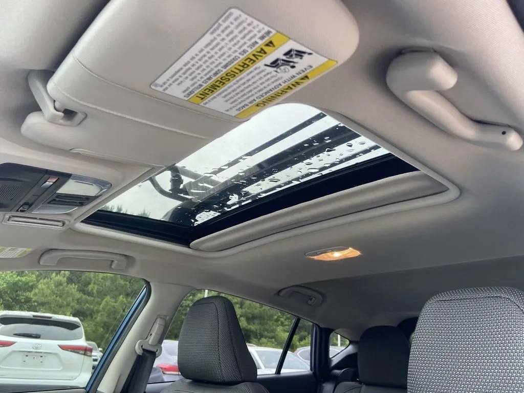 2024 Subaru Crosstrek Premium thumbnail 19