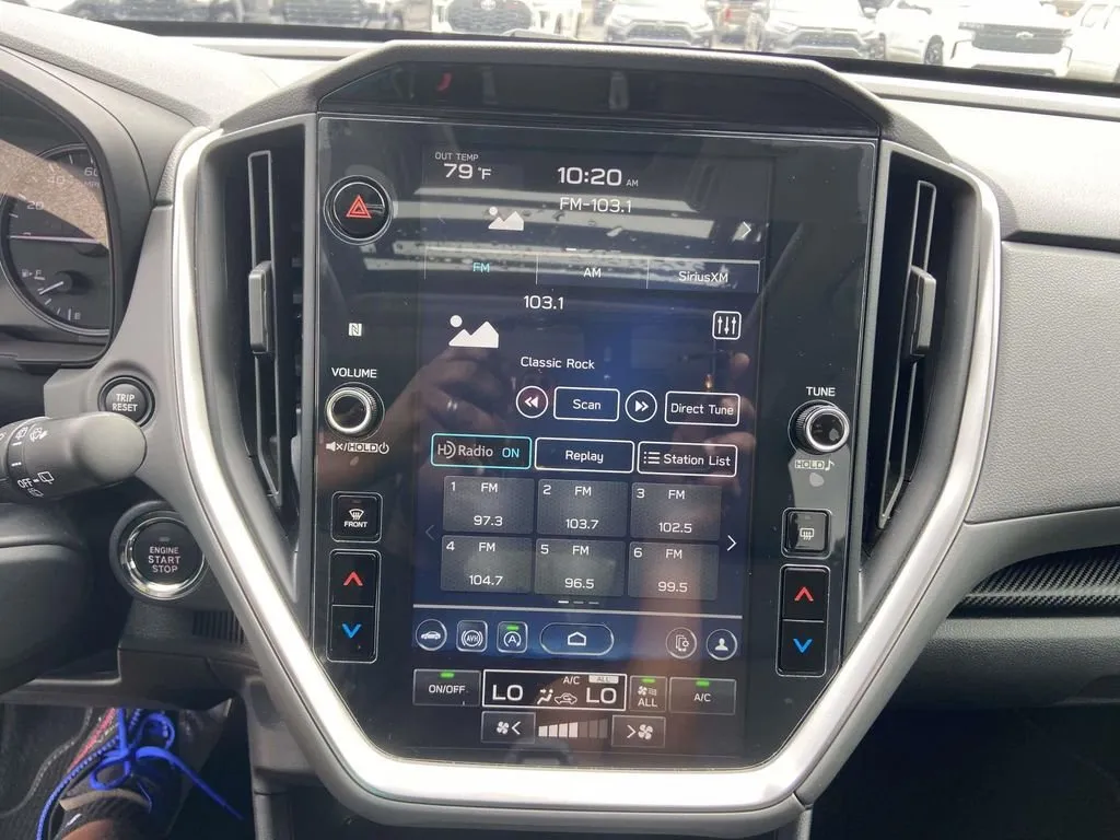 2024 Subaru Crosstrek Premium thumbnail 25