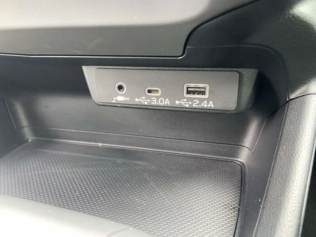 2024 Subaru Crosstrek Premium thumbnail 27