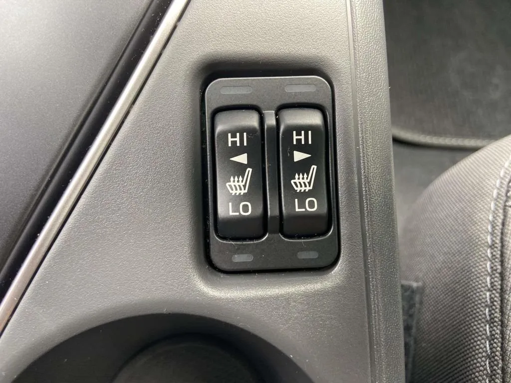 2024 Subaru Crosstrek Premium thumbnail 28