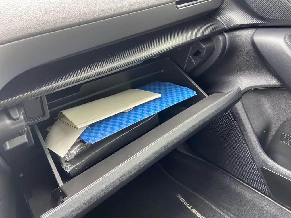 2024 Subaru Crosstrek Premium thumbnail 32