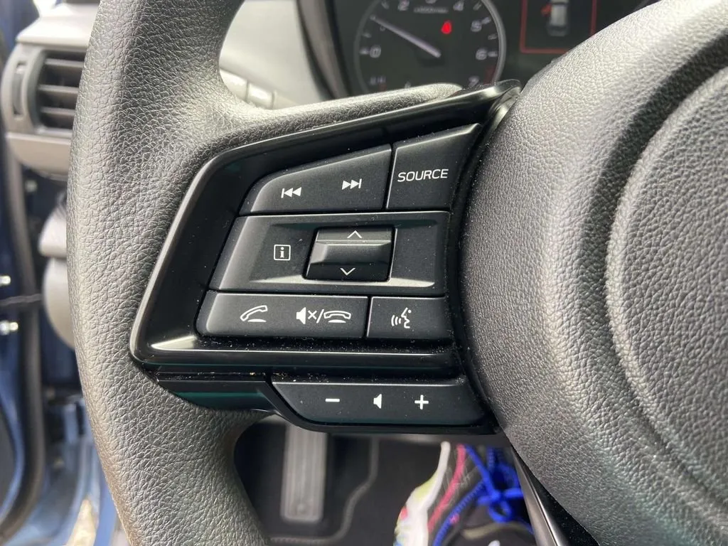 2024 Subaru Crosstrek Premium thumbnail 34