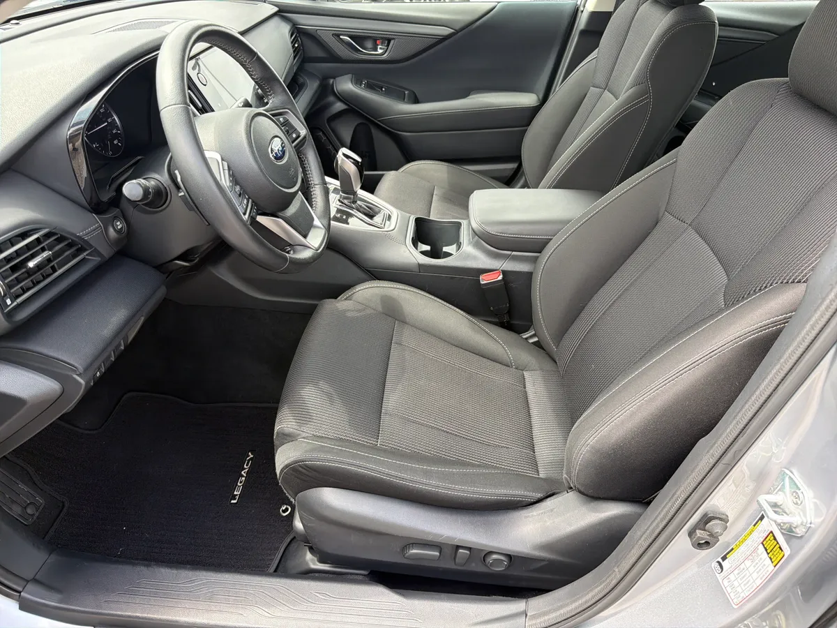 2024 Subaru Legacy Premium thumbnail 18
