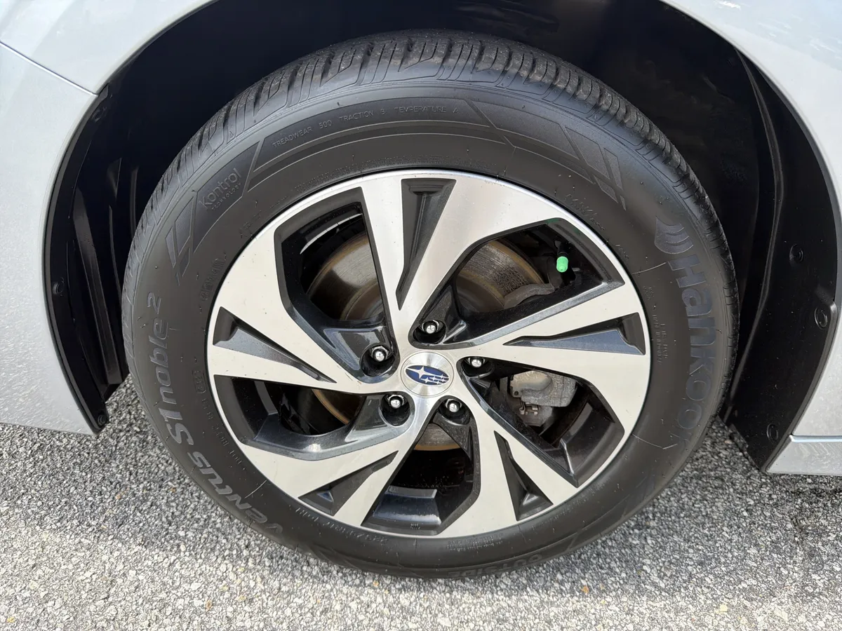 2024 Subaru Legacy Premium thumbnail 20