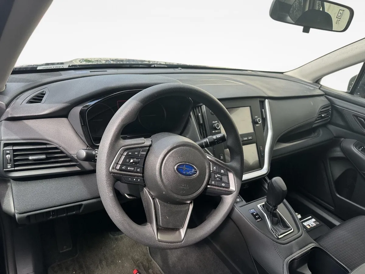 2024 Subaru Outback 4DR CVT thumbnail 10