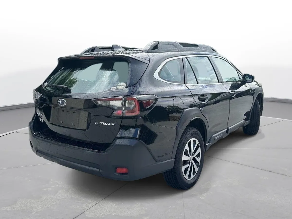 2024 Subaru Outback 4DR CVT thumbnail 6